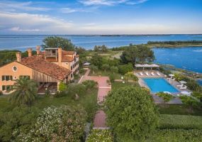 9 Bedrooms, Exclusive Collection, Vacation Rental, 9 Bathrooms, Listing ID 2245, Venice, City of Venice, Province of Venice, Veneto, Italy, Europe,