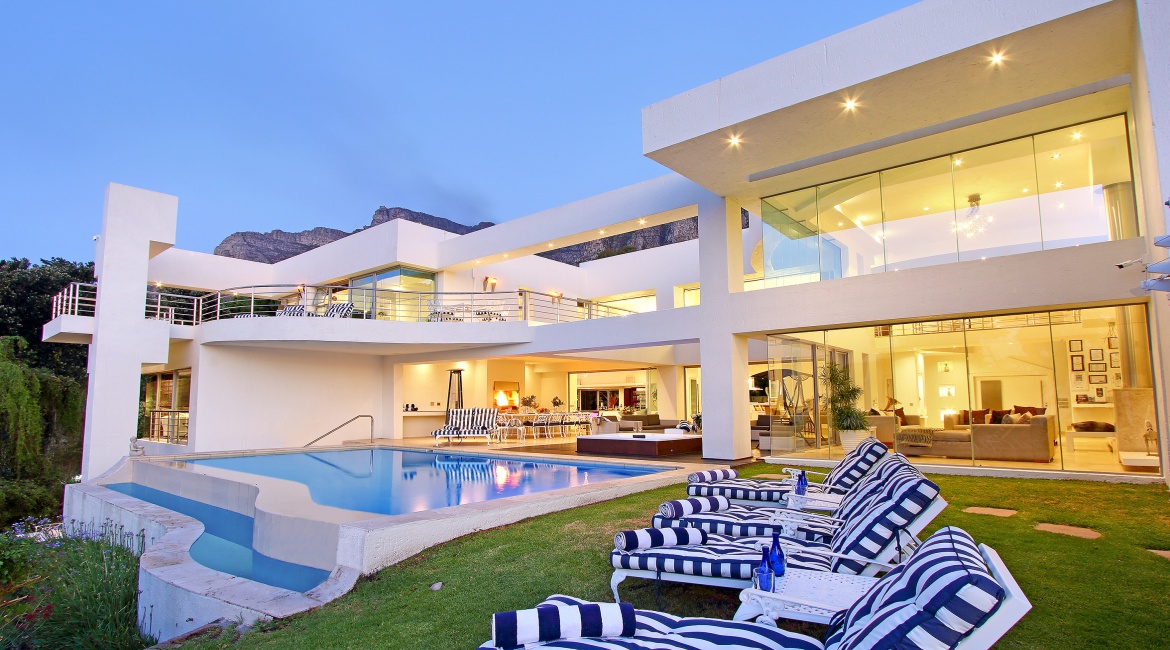 6 Bedrooms, Villa, Vacation Rental, 6 Bathrooms, Listing ID 2270, Camps Bay, Cape Town, Western Cape, South Africa, Africa,