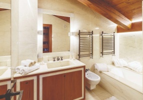 4 Bedrooms, Chalet, Vacation Rental, 4 Bathrooms, Listing ID 2352, Province of Belluno, Veneto, Italy, Europe,
