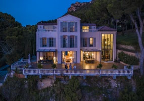 9 Bedrooms, Exclusive Collection, Vacation Rental, 8 Bathrooms, Listing ID 2387, French Riviera - Cote d\'Azur, France, Europe,