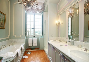 Bouches-du-Rhone, 11 Bedrooms Bedrooms, ,11 BathroomsBathrooms,Villa,Vacation Rental,2726