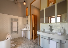 Bouches-du-Rhone, 4 Bedrooms Bedrooms, ,3 BathroomsBathrooms,Villa,Vacation Rental,2727