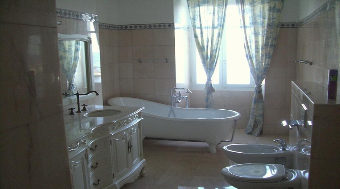 3 Bedrooms, Apartment, Vacation Rental, 3 Bathrooms, Listing ID 1180, France, Europe,
