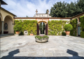 6 Bedrooms, Villa, Vacation Rental, 6 Bathrooms, Listing ID 1079, Florence, Tuscany, Italy, Europe,