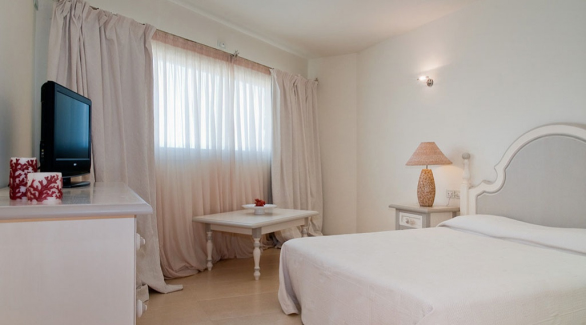 6 Bedrooms, Villa, Vacation Rental, 6 Bathrooms, Listing ID 1082, Province of Olbia-Tempio, Sardinia, Italy, Europe,